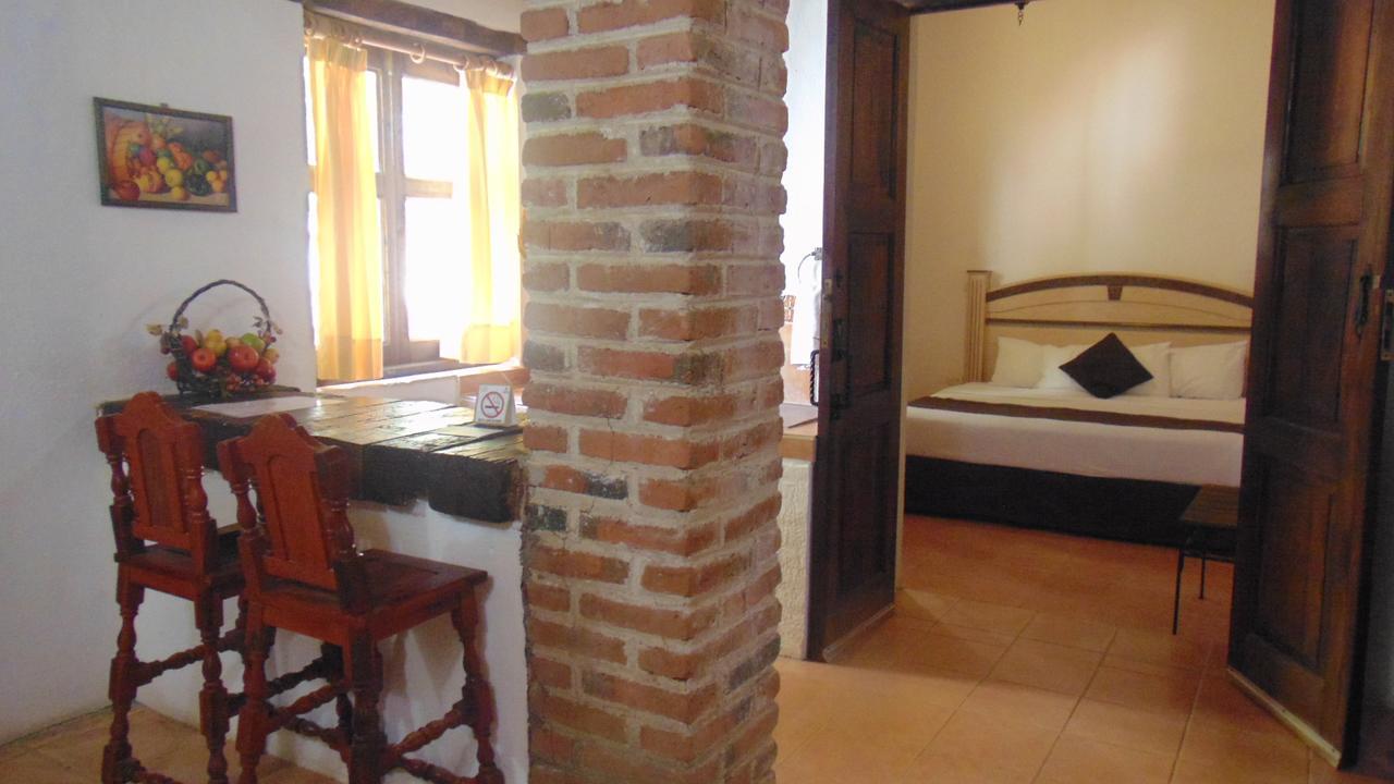 Hotel Quinta Minera Cosala ภายนอก รูปภาพ