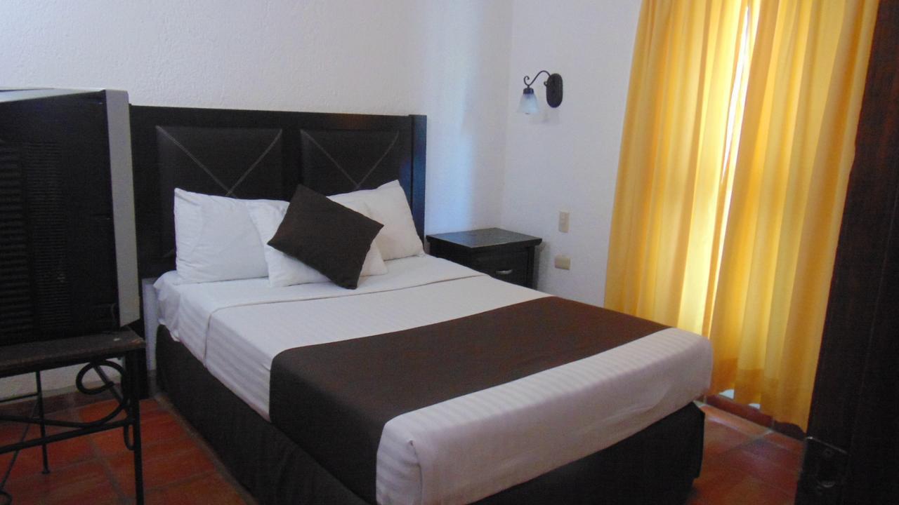 Hotel Quinta Minera Cosala ภายนอก รูปภาพ